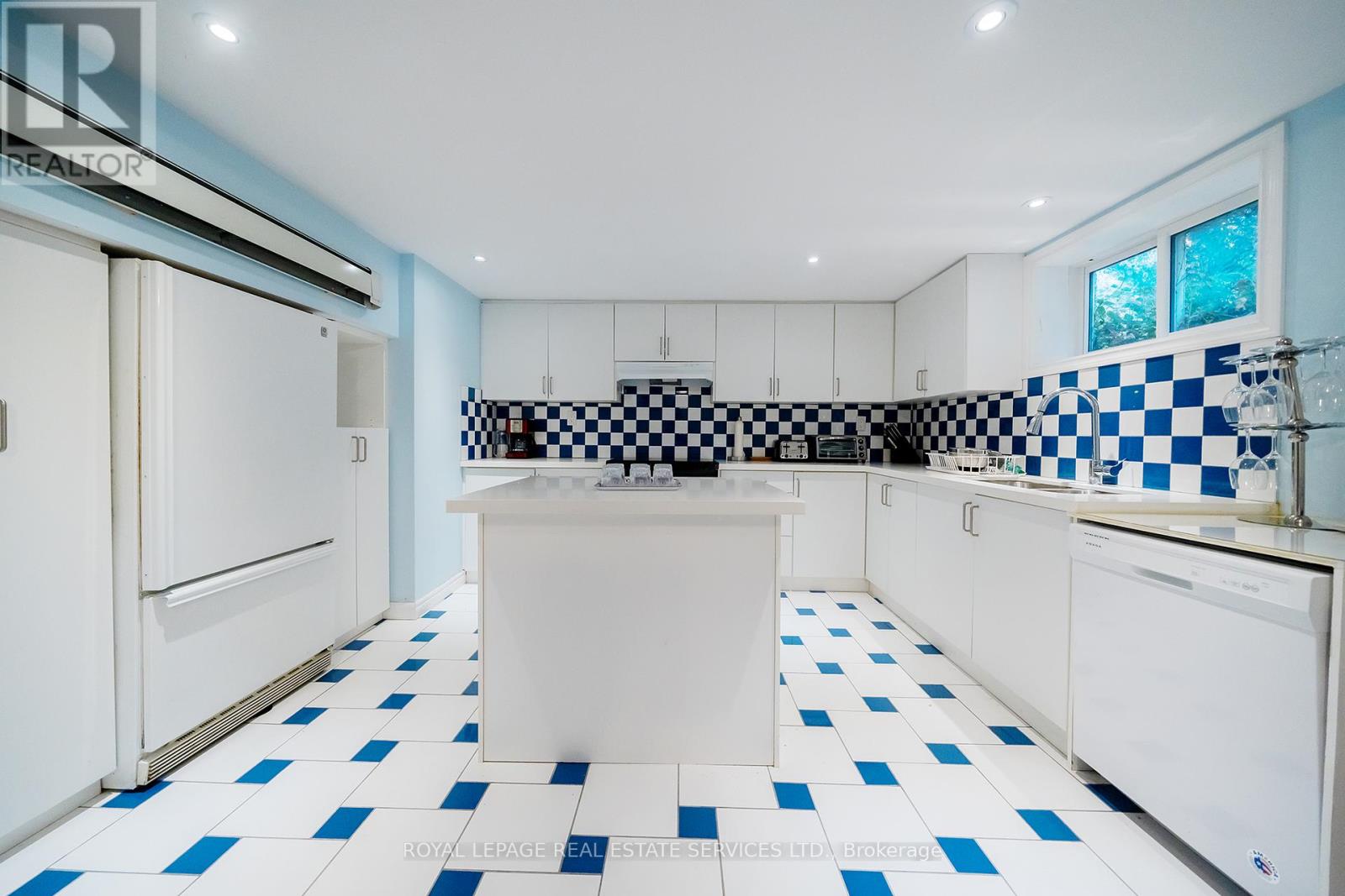 415 Niagara Boulevard, Fort Erie, Ontario  L2A 3H2 - Photo 36 - X12560902