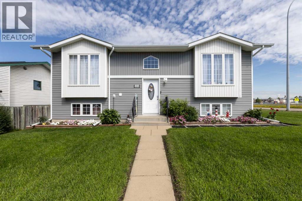 5204 42 Street, Innisfail, Alberta  T4G 1K3 - Photo 1 - A2247943