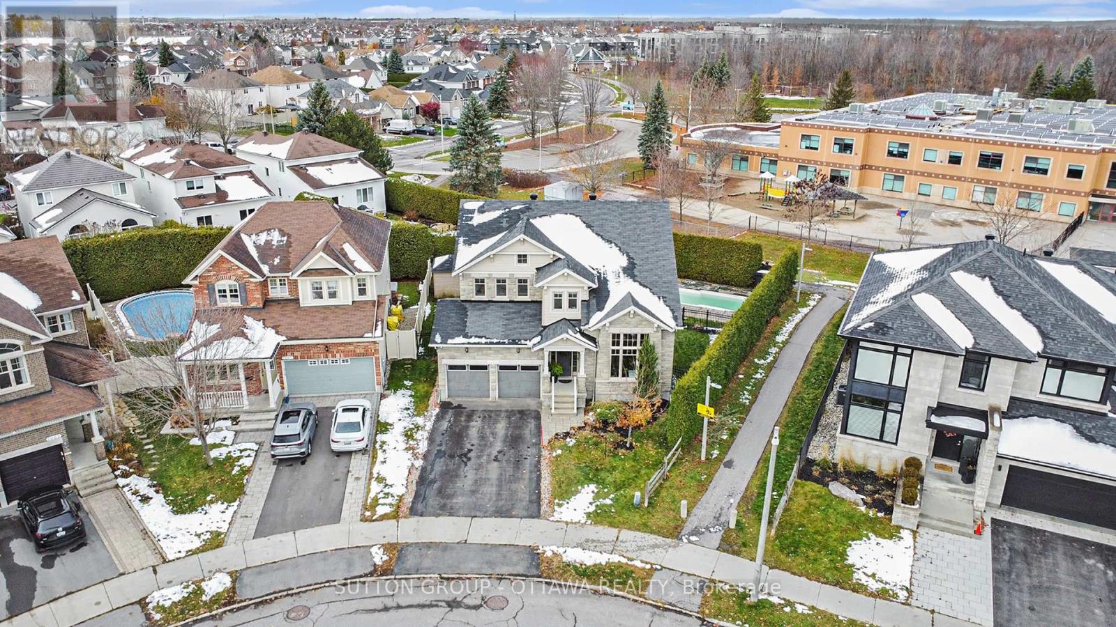 1969 Plainhill Drive, Ottawa, Ontario K4A 0G1 - Photo 3 - X12560928