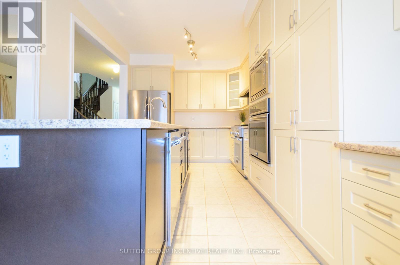 15 Forsyth Crescent, Barrie, Ontario  L4N 5K4 - Photo 10 - S12557854