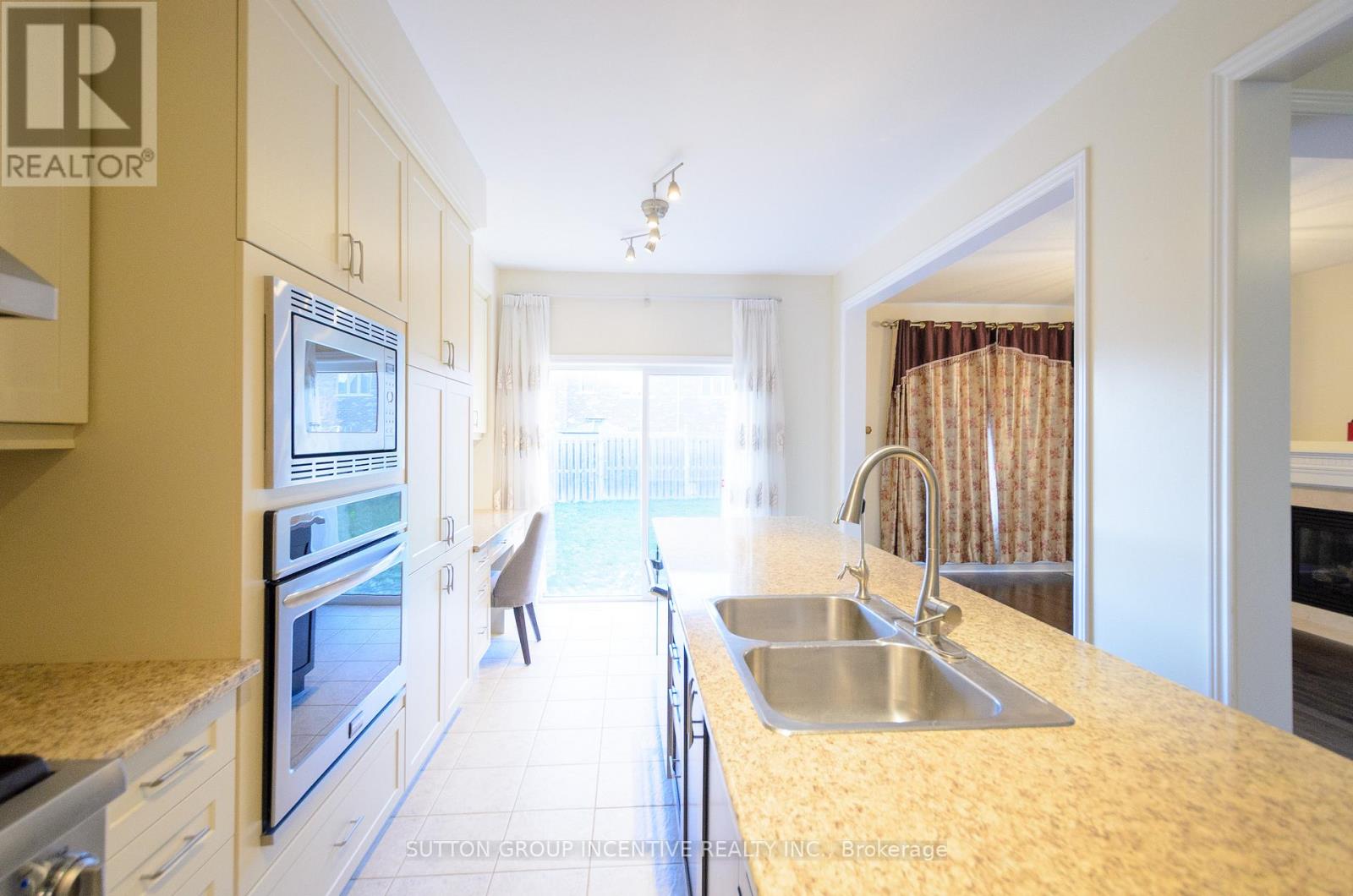 15 Forsyth Crescent, Barrie, Ontario  L4N 5K4 - Photo 13 - S12557854