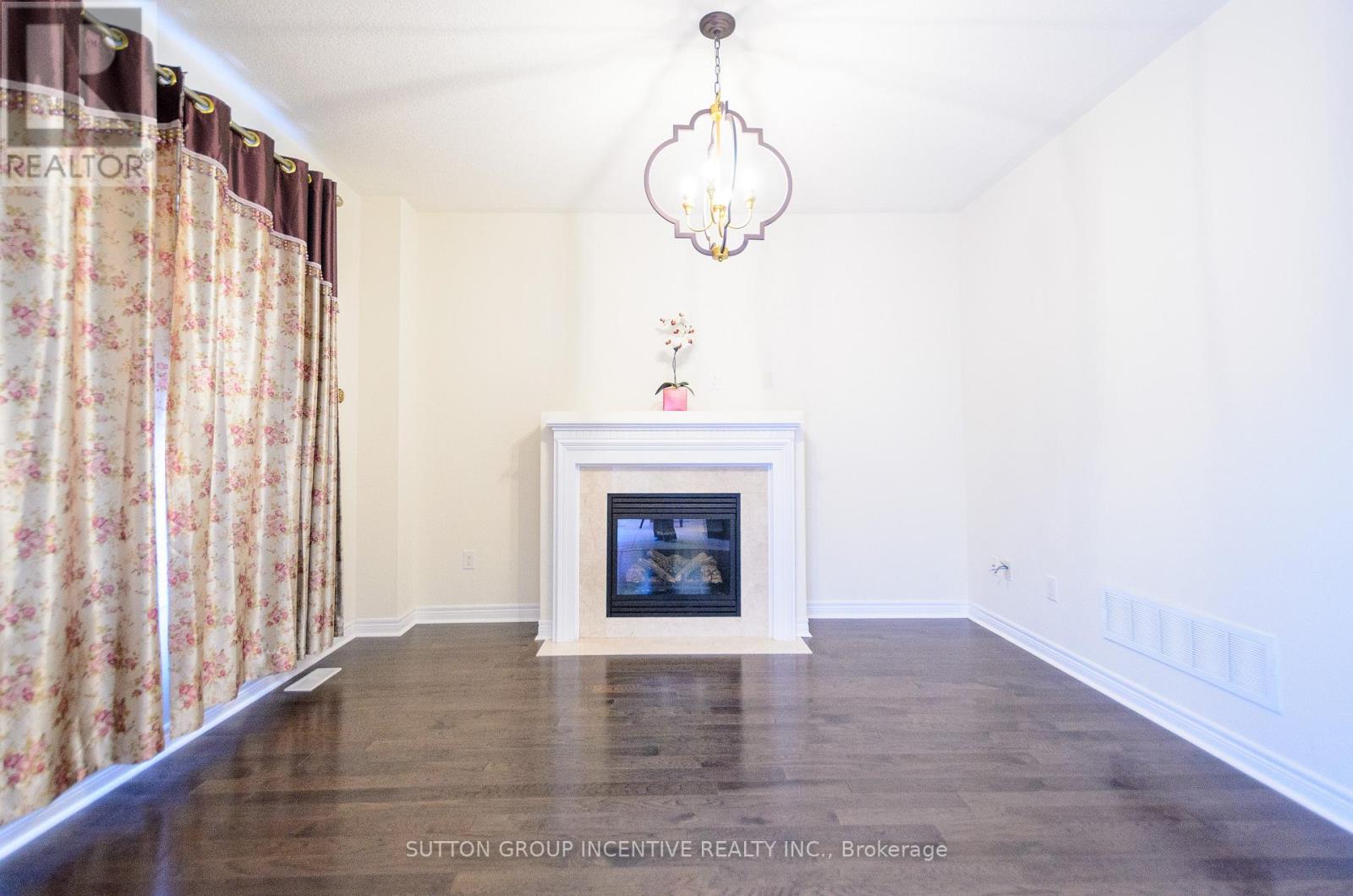 15 Forsyth Crescent, Barrie, Ontario  L4N 5K4 - Photo 6 - S12557854