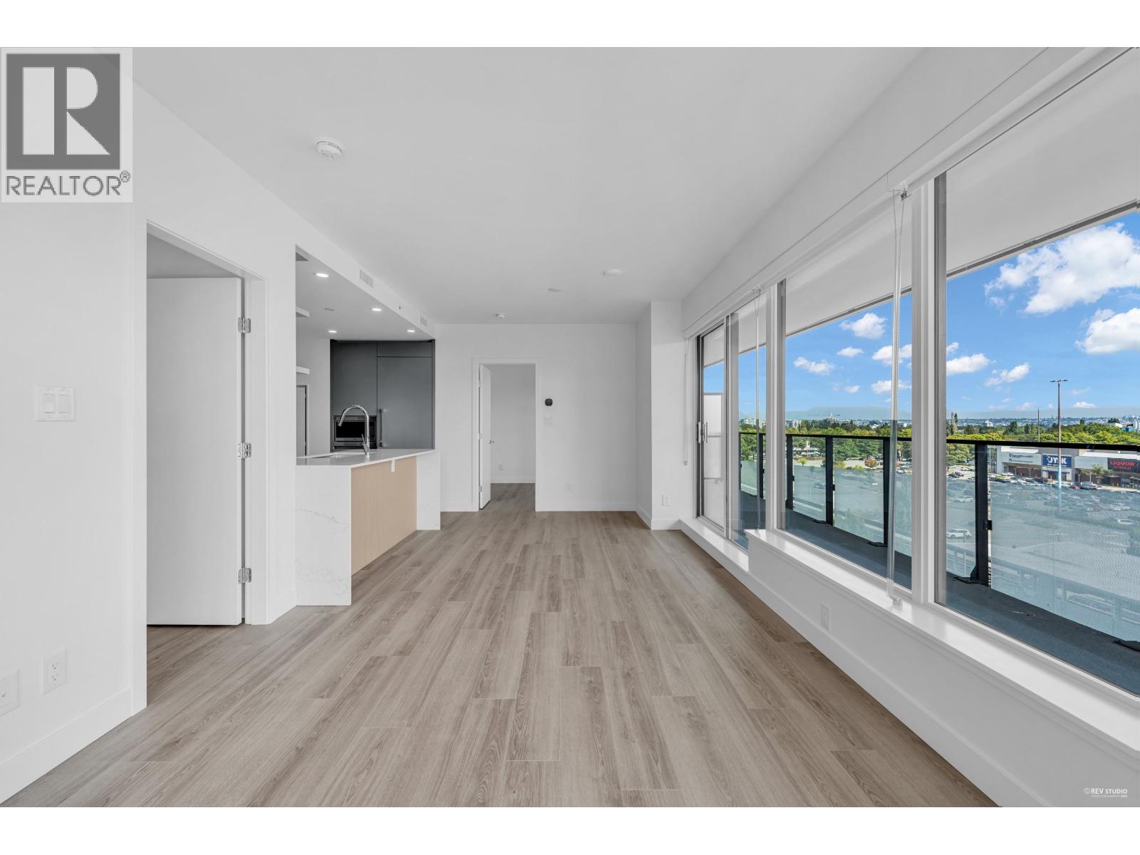 803 5593 No. 3 Road, Richmond, British Columbia  V6X 0X6 - Photo 4 - R3068949