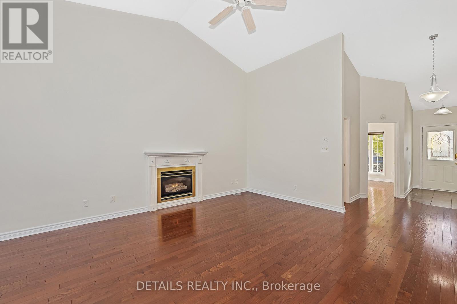 6121 Bristlecone Way, Ottawa, Ontario  K1W 1H8 - Photo 8 - X12560898