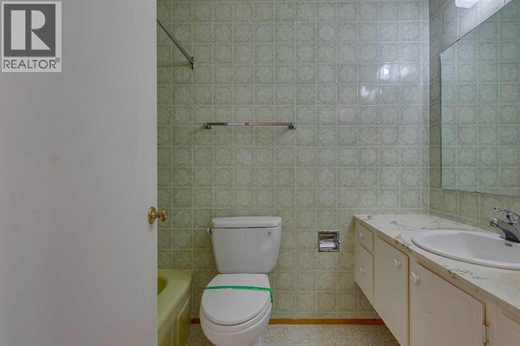 916 Mapledale Place Se, Calgary, Alberta  T2J 1W6 - Photo 20 - A2270331