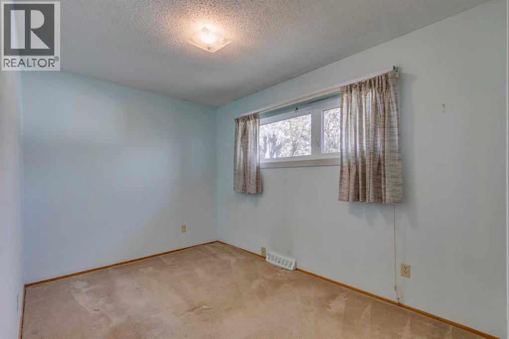 916 Mapledale Place Se, Calgary, Alberta  T2J 1W6 - Photo 18 - A2270331