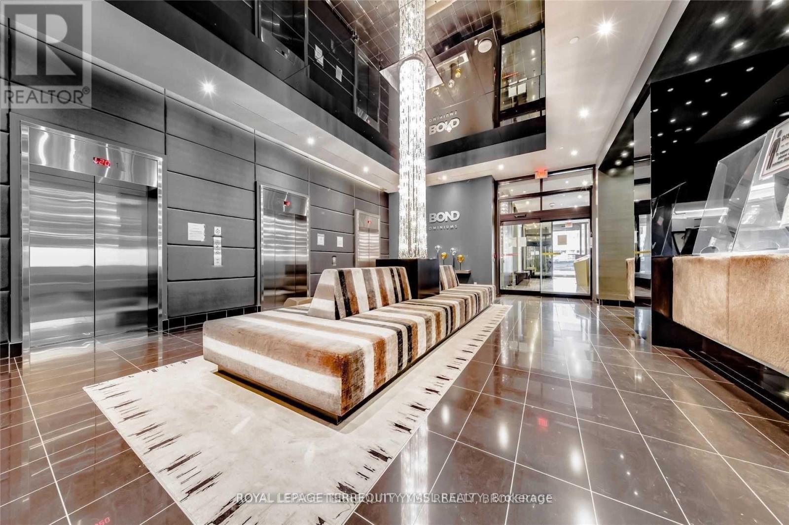 2701 - 290 Adelaide Street, Toronto, Ontario  M5V 1P6 - Photo 18 - C12560926