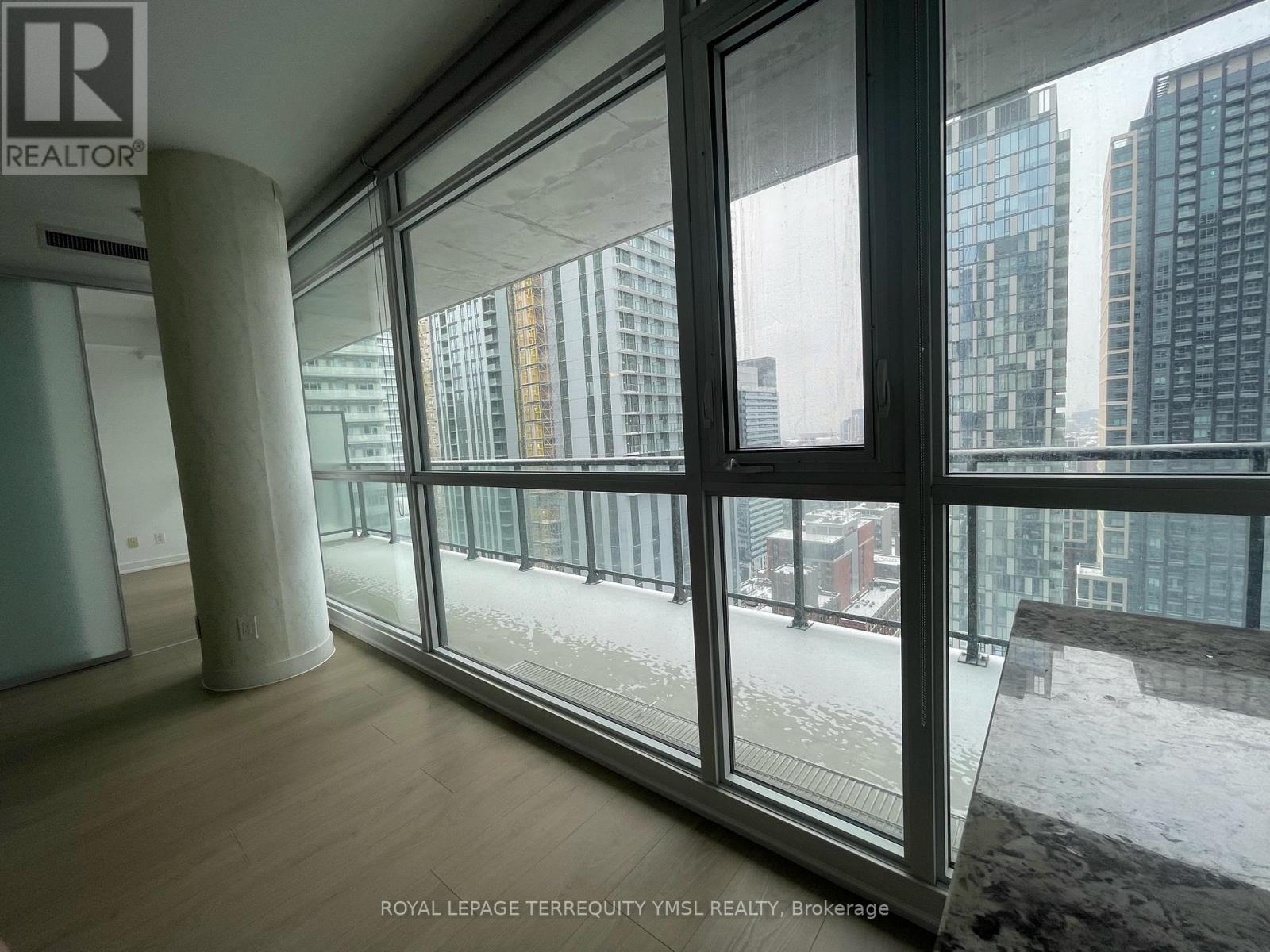 2701 - 290 Adelaide Street, Toronto, Ontario  M5V 1P6 - Photo 7 - C12560926