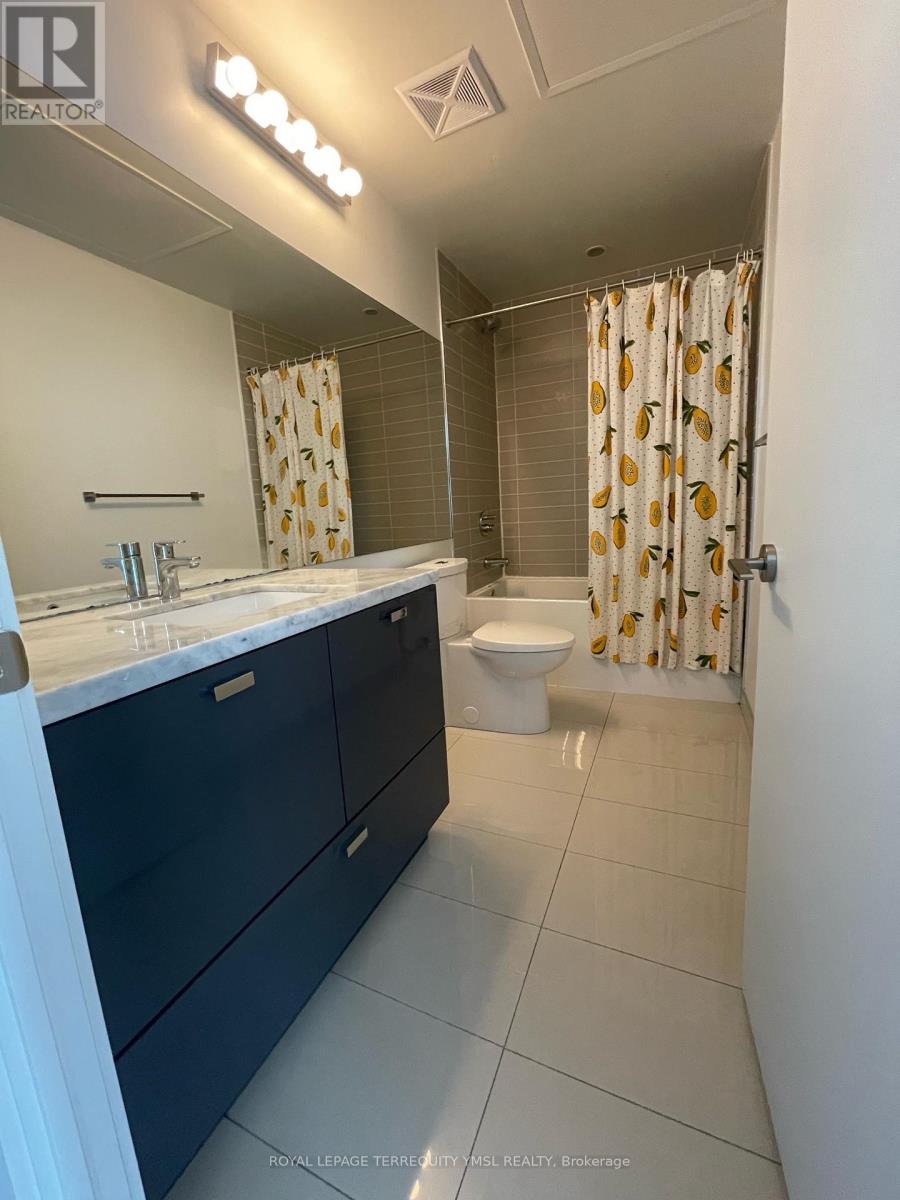 2701 - 290 Adelaide Street, Toronto, Ontario  M5V 1P6 - Photo 8 - C12560926