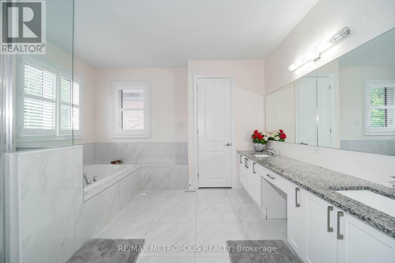 141 Auckland Drive, Whitby, Ontario  L1P 0J2 - Photo 38 - E12560960