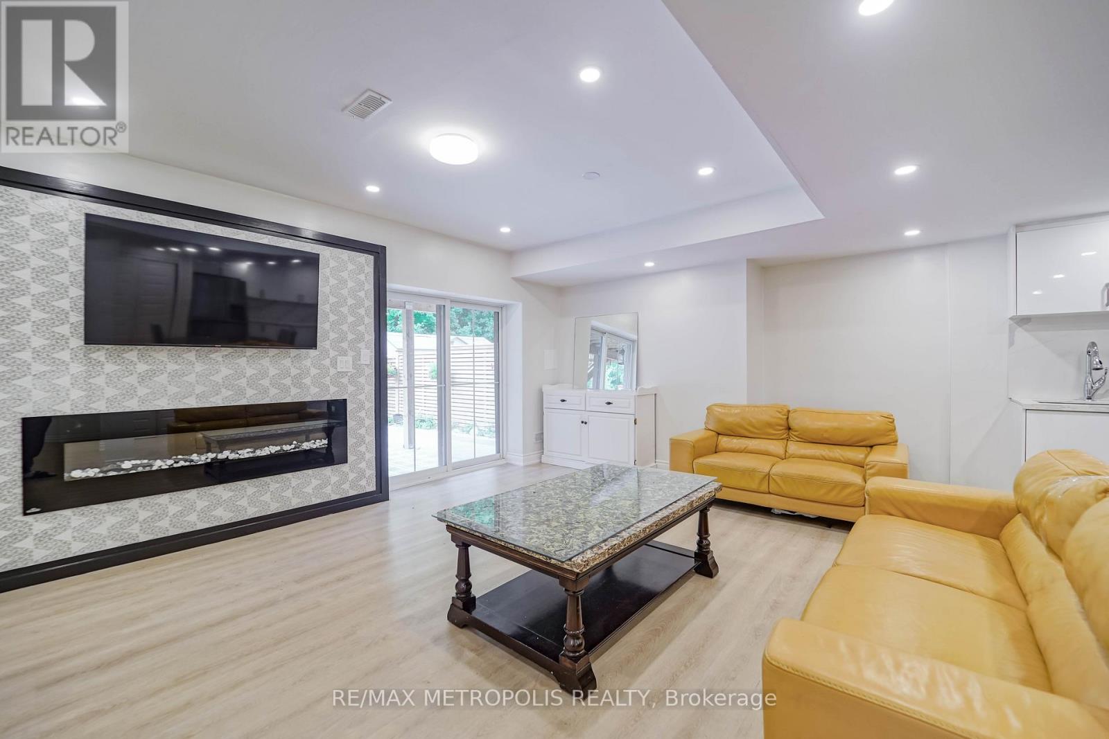 141 Auckland Drive, Whitby, Ontario  L1P 0J2 - Photo 47 - E12560960