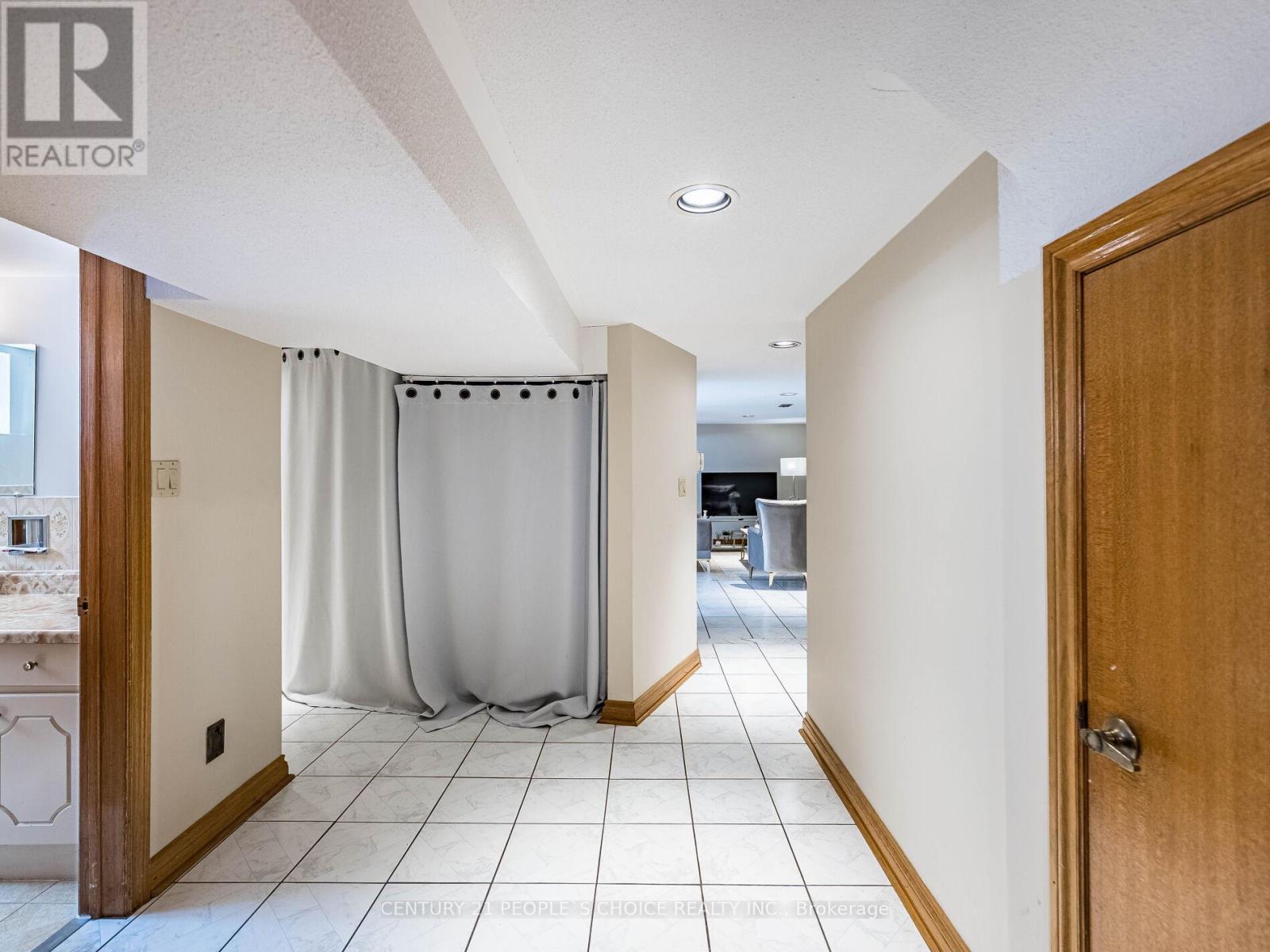 Basement - 110 Houston Road, Vaughan, Ontario  L4L 1V3 - Photo 7 - N12560932