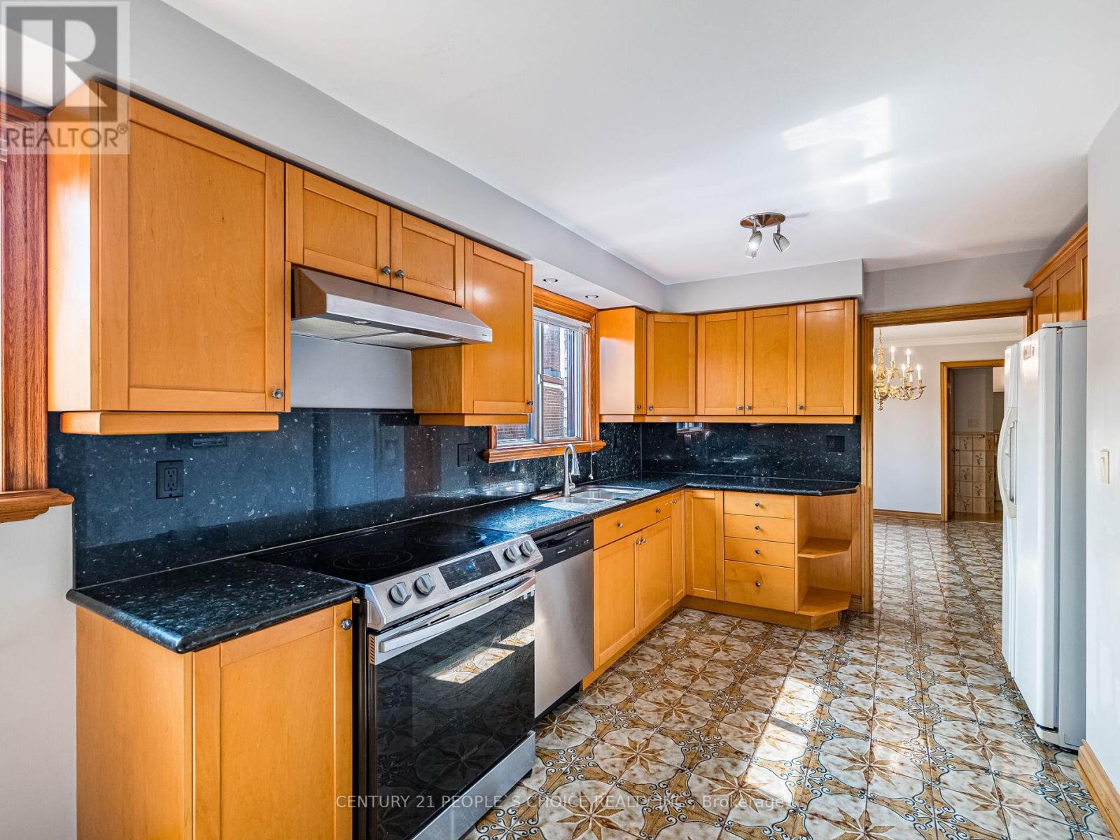 Upper - 110 Houston Road, Vaughan, Ontario  L4L 1V3 - Photo 18 - N12560936