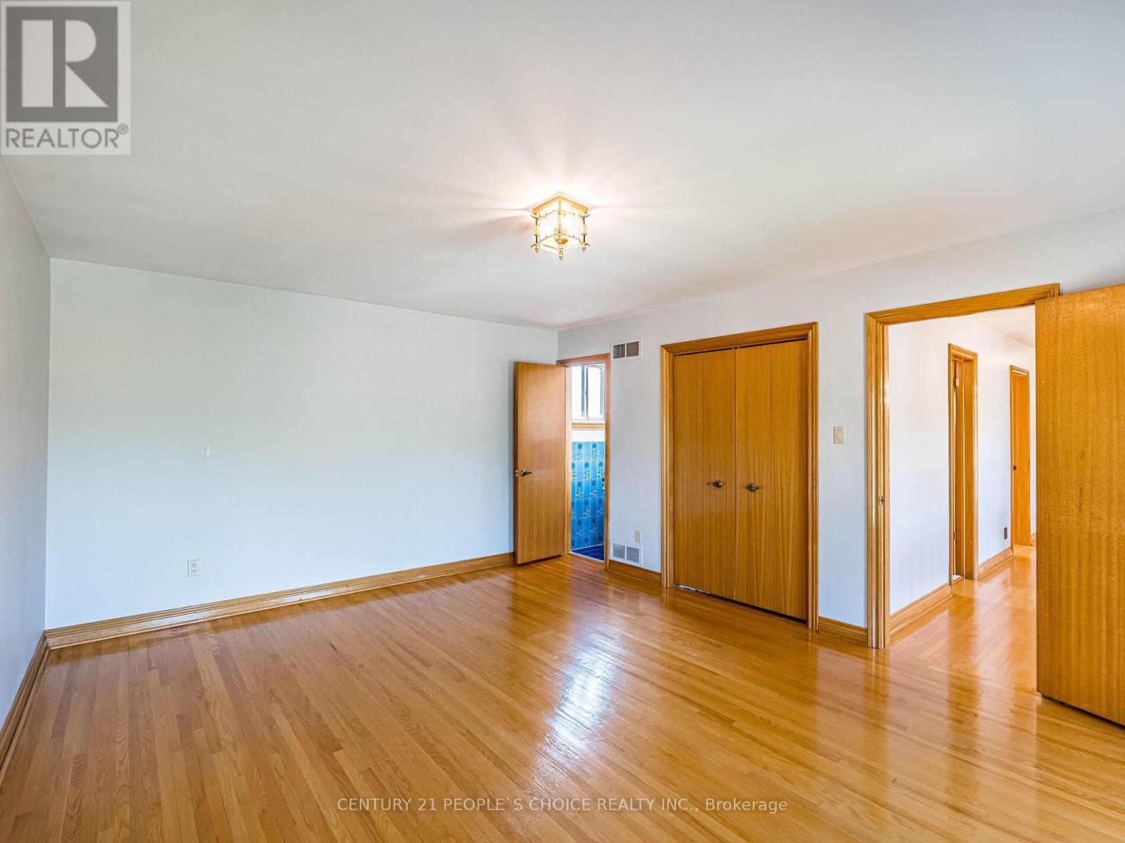 Upper - 110 Houston Road, Vaughan, Ontario  L4L 1V3 - Photo 31 - N12560936