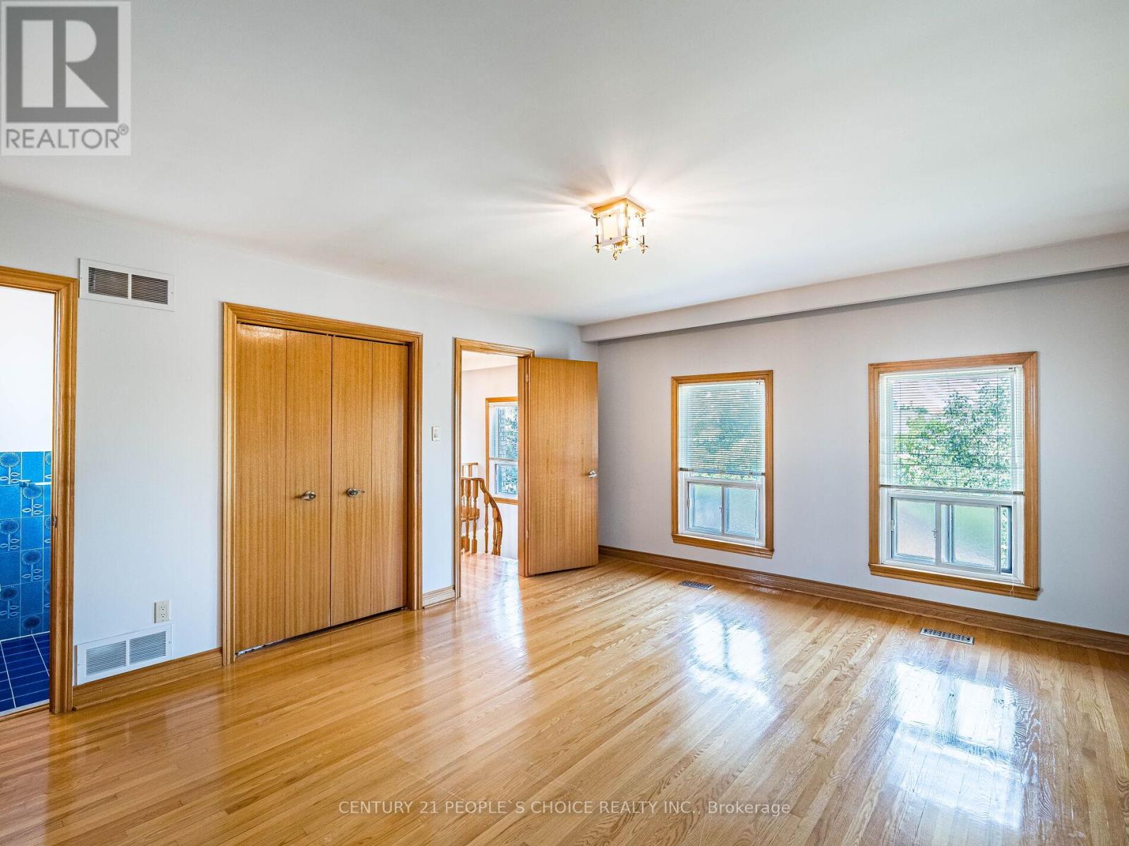 Upper - 110 Houston Road, Vaughan, Ontario  L4L 1V3 - Photo 32 - N12560936