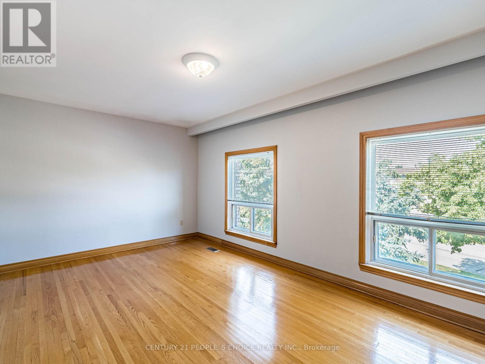 Upper - 110 Houston Road, Vaughan, Ontario  L4L 1V3 - Photo 37 - N12560936