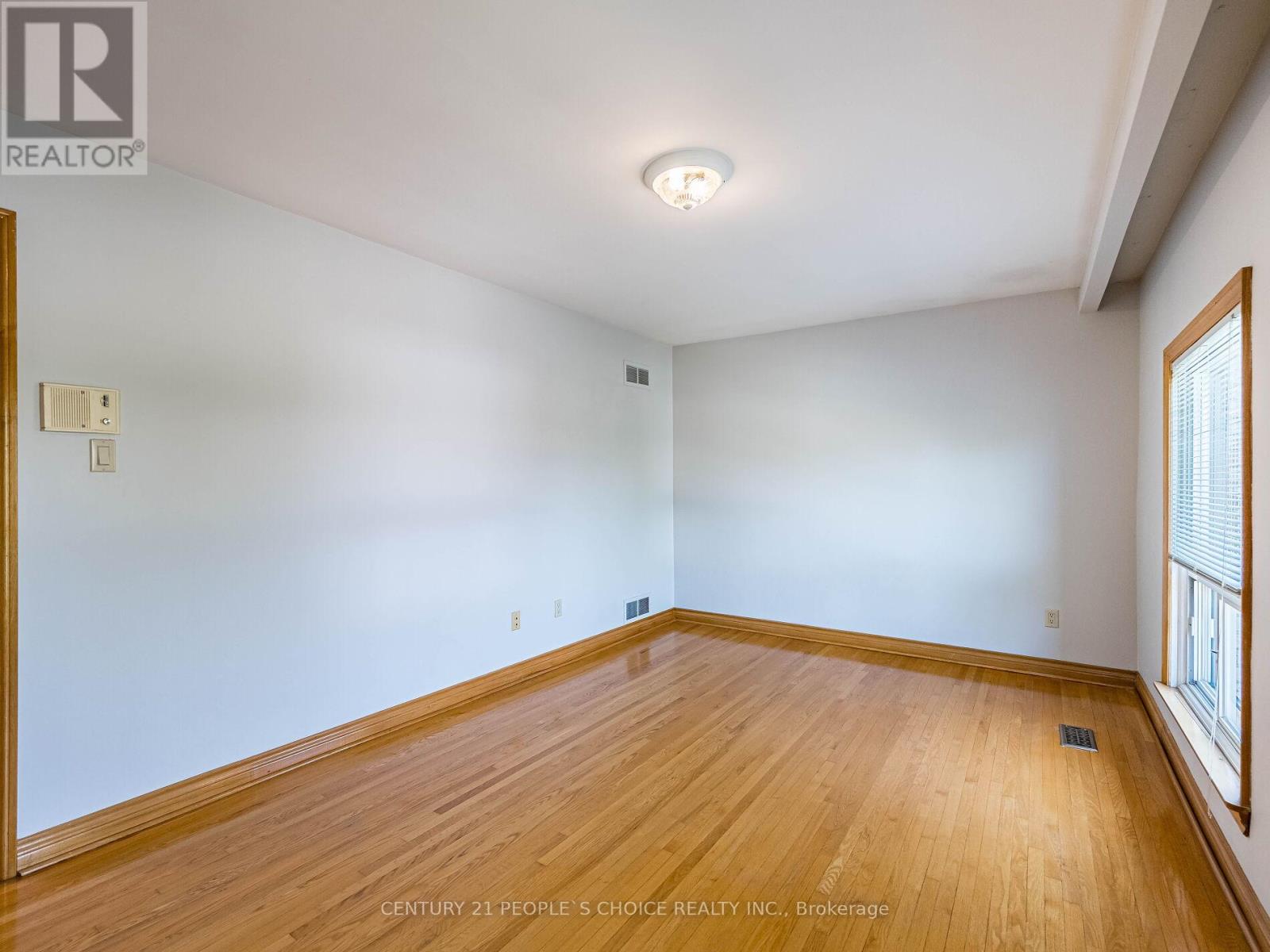 Upper - 110 Houston Road, Vaughan, Ontario  L4L 1V3 - Photo 38 - N12560936