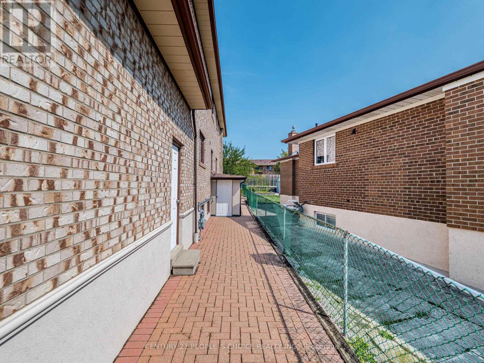 Upper - 110 Houston Road, Vaughan, Ontario  L4L 1V3 - Photo 48 - N12560936