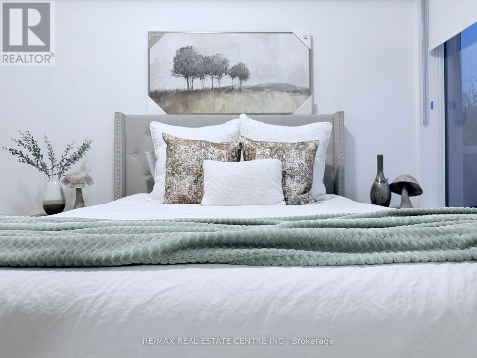 262 - 333 Sunseeker Avenue, Innisfil, Ontario  L9S 0R6 - Photo 5 - N12560958