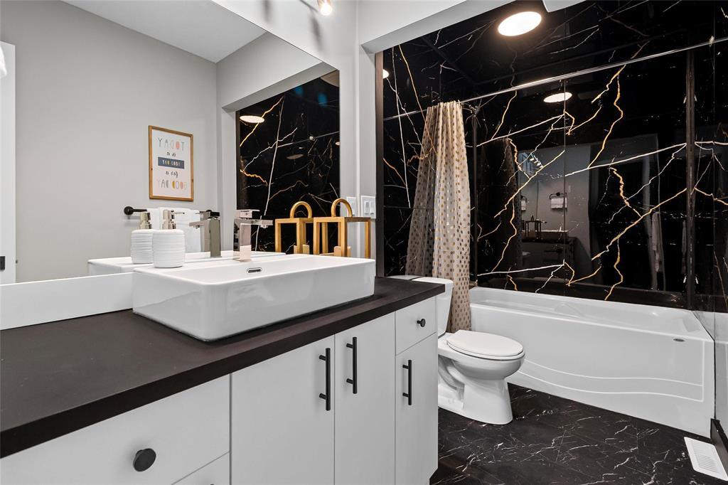 279 Mapleglen Drive, Winnipeg, Manitoba  R2P 0B1 - Photo 18 - 202528406