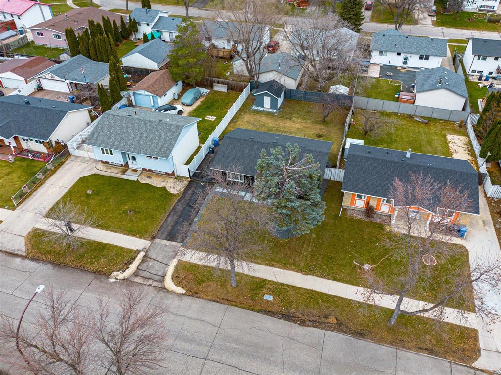 279 Mapleglen Drive, Winnipeg, Manitoba  R2P 0B1 - Photo 31 - 202528406