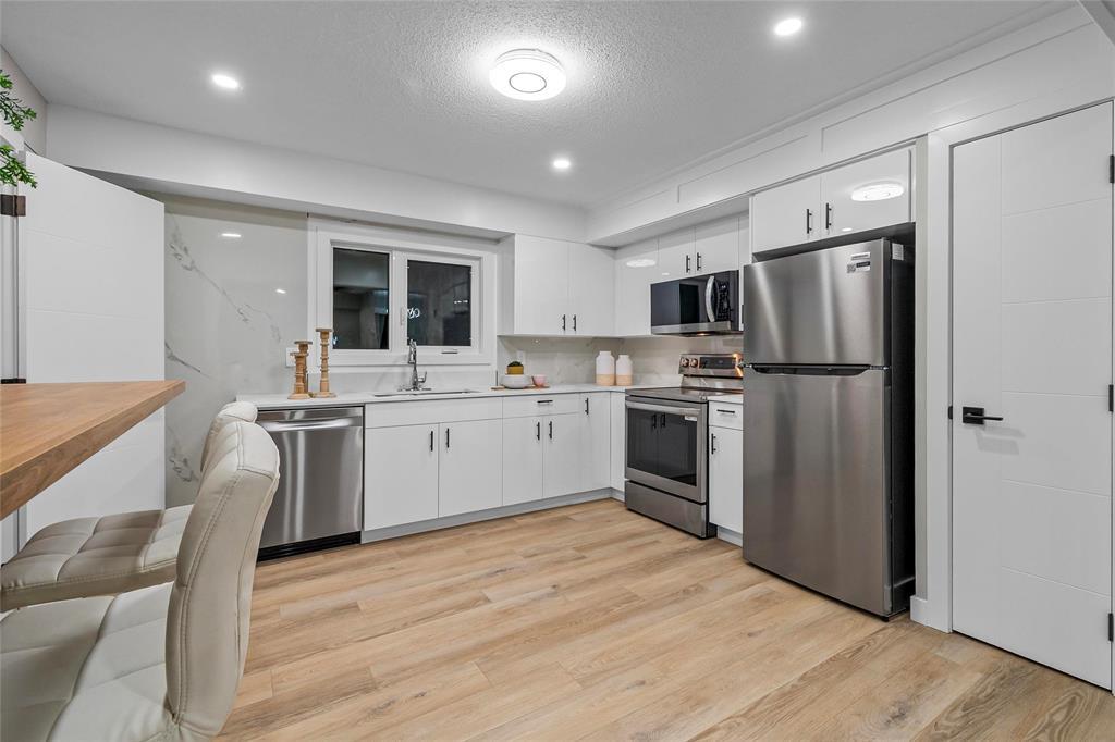 279 Mapleglen Drive, Winnipeg, Manitoba  R2P 0B1 - Photo 7 - 202528406