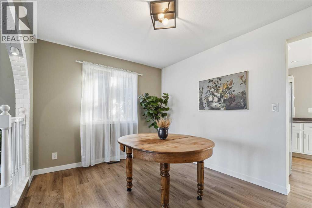 30 Comfort Close, Red Deer, Alberta  T4P 2T7 - Photo 7 - A2266779