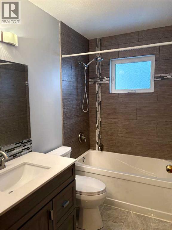 35 Depalme Street, Red Deer, Alberta  T4R 2G4 - Photo 18 - A2269607