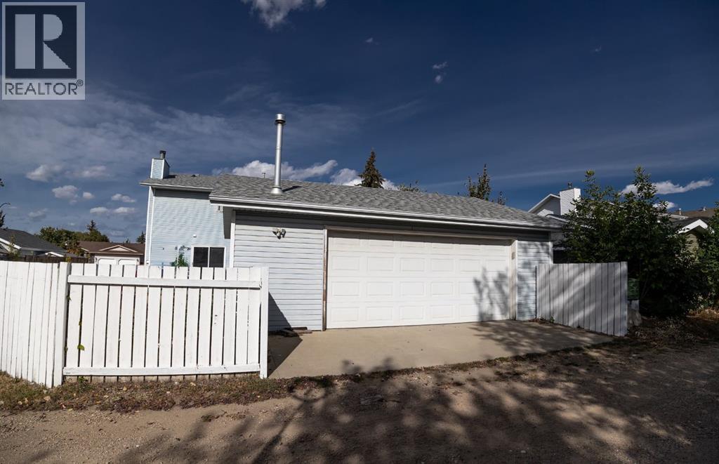 35 Depalme Street, Red Deer, Alberta  T4R 2G4 - Photo 30 - A2269607