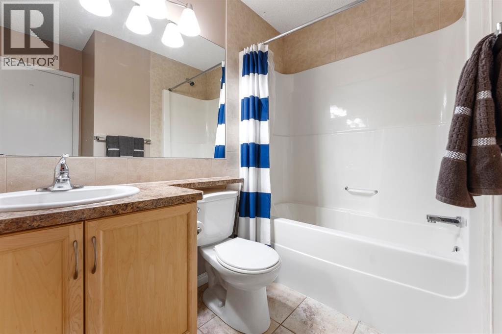 133 Auburn Bay View Se, Calgary, Alberta  T3M 0C3 - Photo 23 - A2263297