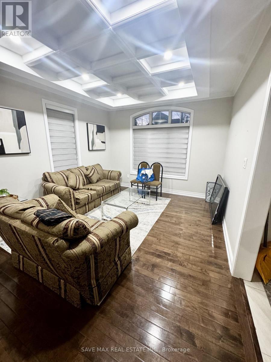 64 Louvain Drive, Brampton, Ontario L6P 1Y9 - Photo 3 - W12558462