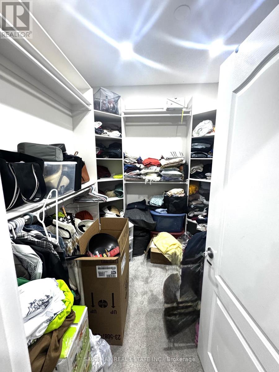 64 Louvain Drive, Brampton, Ontario L6P 1Y9 - Photo 14 - W12558462