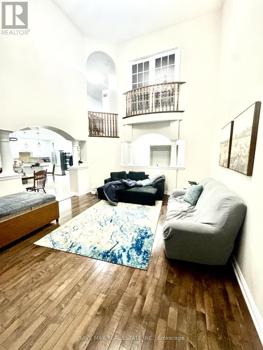 64 Louvain Drive, Brampton, Ontario L6P 1Y9 - Photo 6 - W12558462