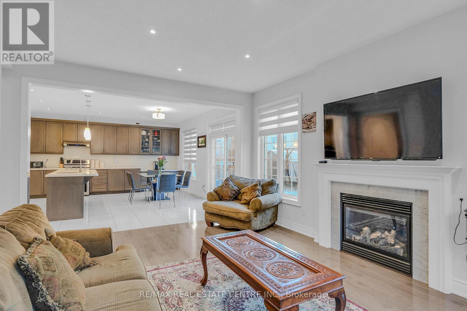 11 Mistyglen Crescent, Brampton, Ontario  L6Y 0X2 - Photo 13 - W12560946