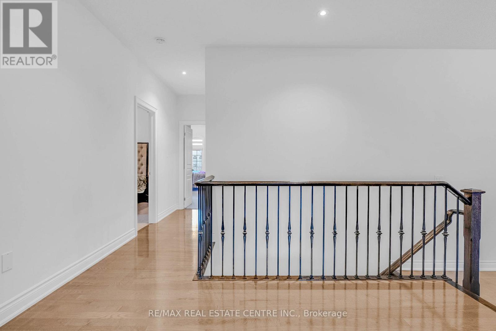 11 Mistyglen Crescent, Brampton, Ontario  L6Y 0X2 - Photo 20 - W12560946