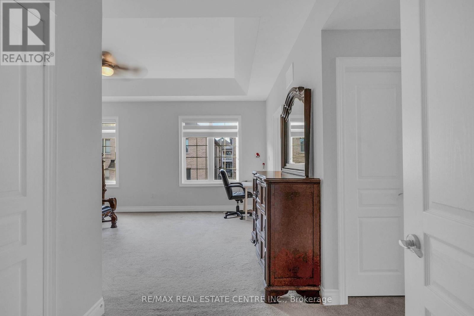 11 Mistyglen Crescent, Brampton, Ontario  L6Y 0X2 - Photo 21 - W12560946