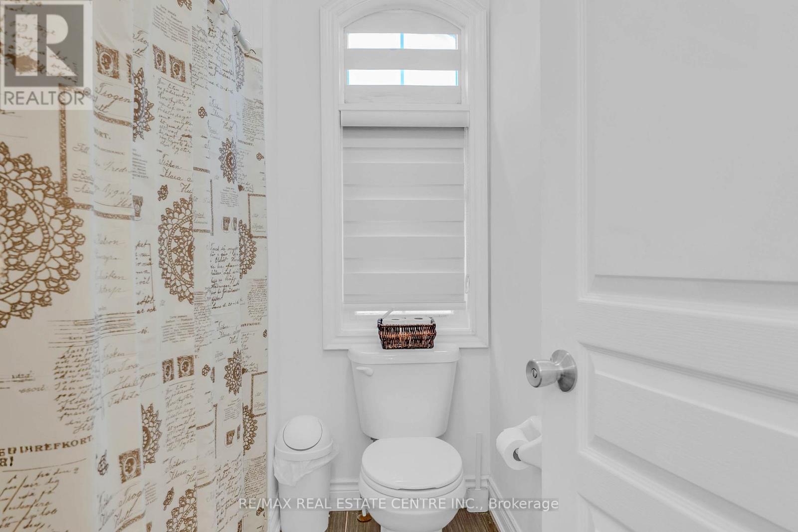 11 Mistyglen Crescent, Brampton, Ontario  L6Y 0X2 - Photo 29 - W12560946