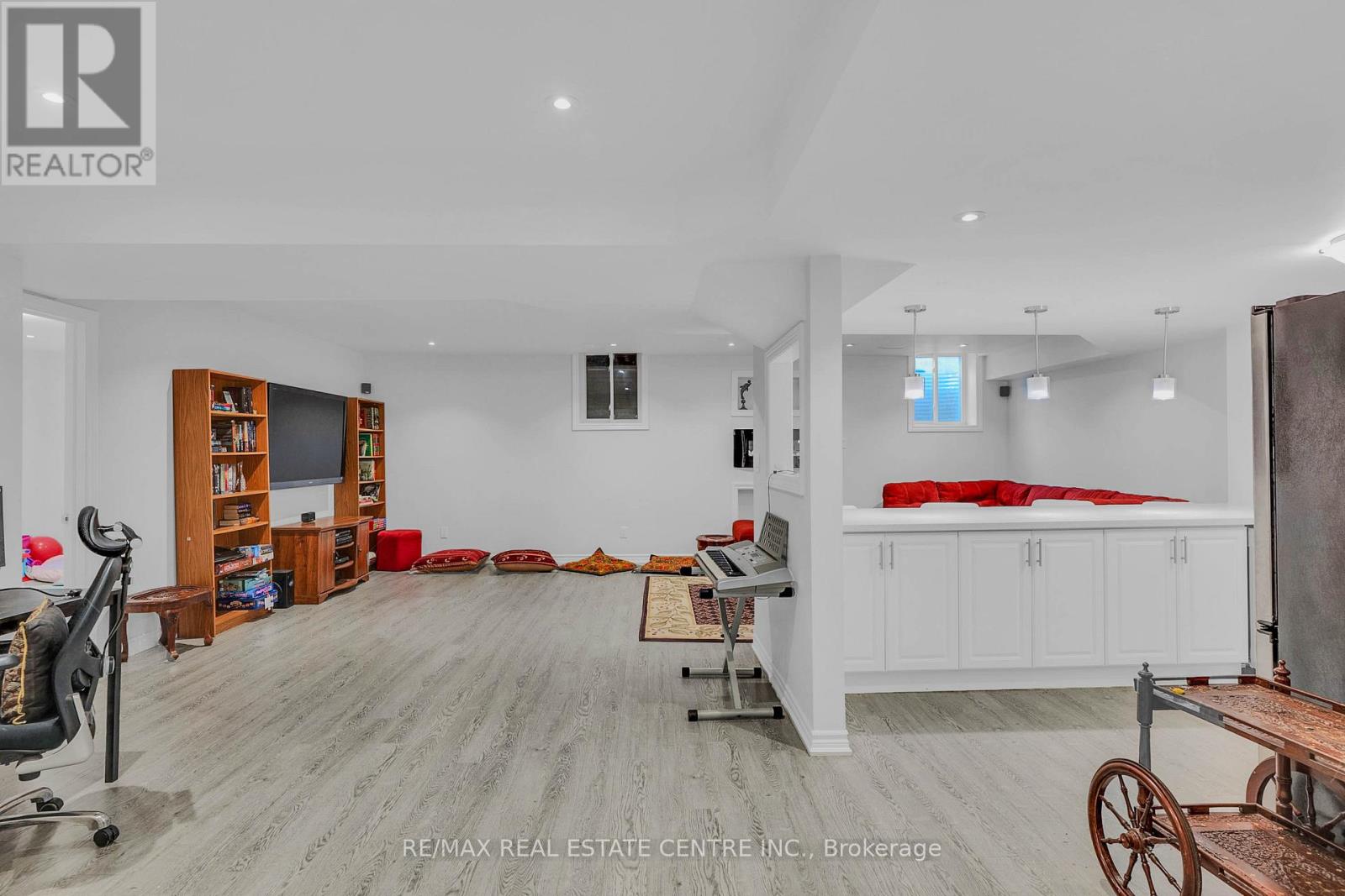 11 Mistyglen Crescent, Brampton, Ontario  L6Y 0X2 - Photo 36 - W12560946