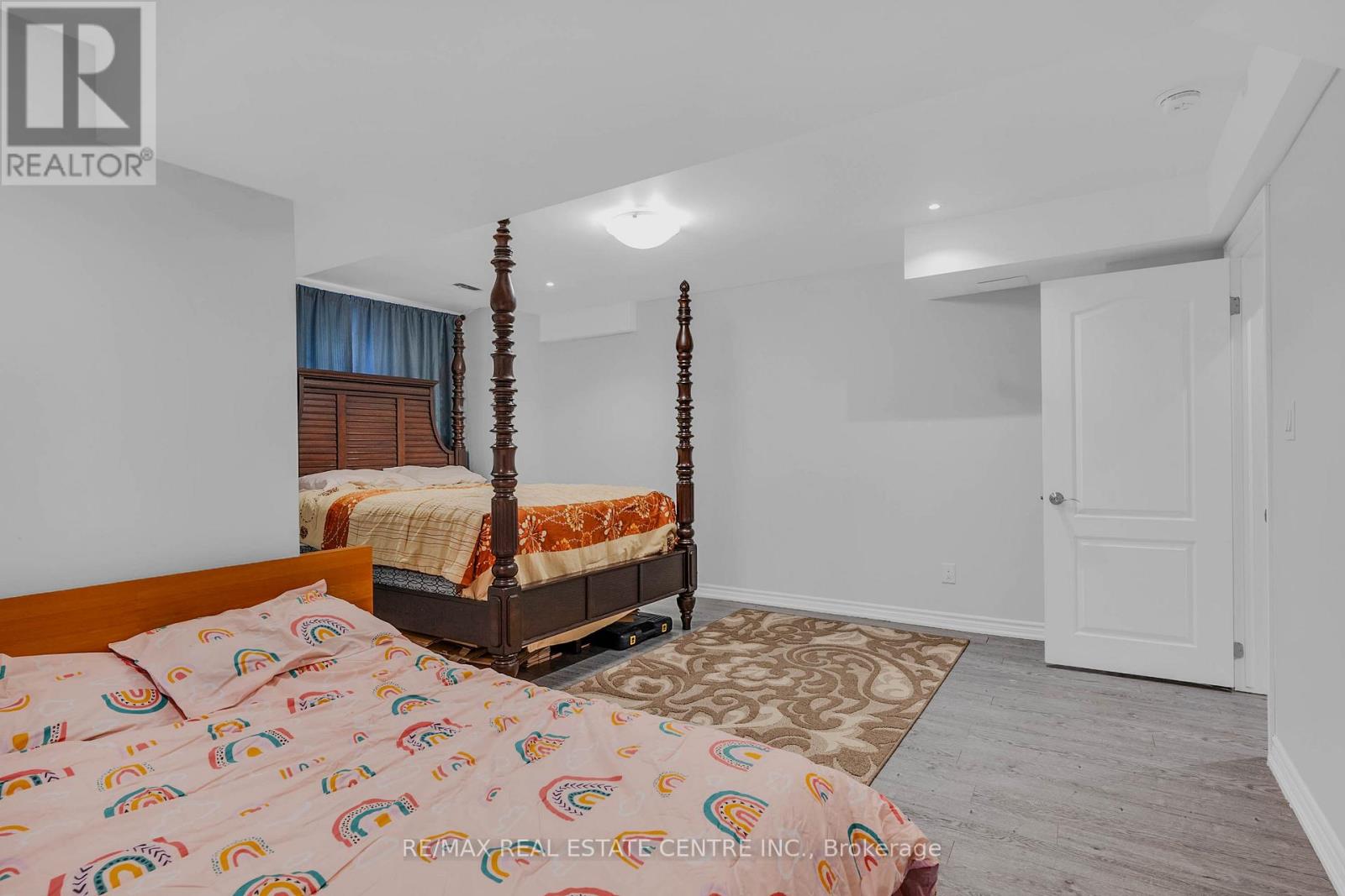 11 Mistyglen Crescent, Brampton, Ontario  L6Y 0X2 - Photo 42 - W12560946