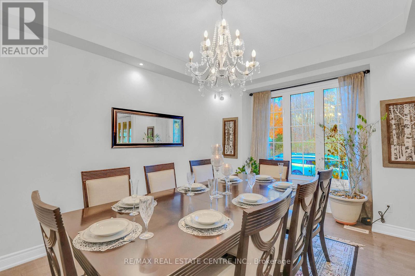 11 Mistyglen Crescent, Brampton, Ontario  L6Y 0X2 - Photo 9 - W12560946