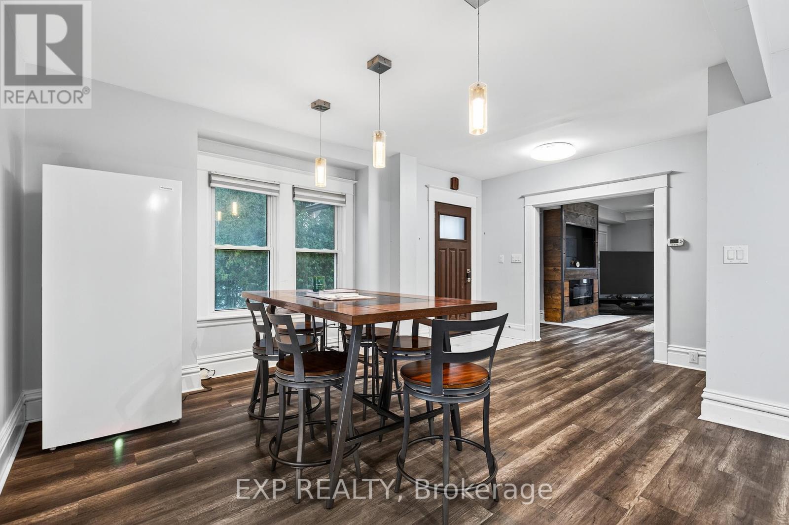 316 North Shore Boulevard W, Burlington, Ontario  L7T 1A4 - Photo 7 - W12560956