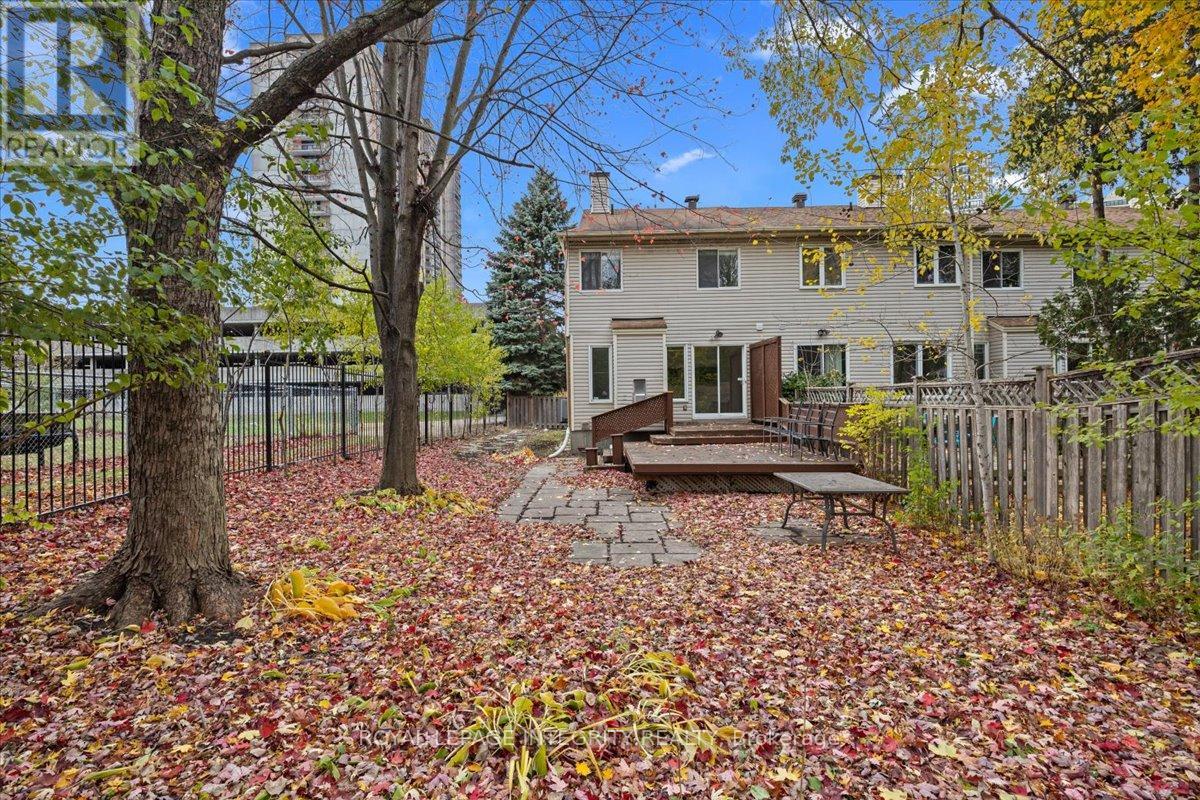 107 Corsica Private, Ottawa, Ontario  K1G 5Y1 - Photo 32 - X12561010