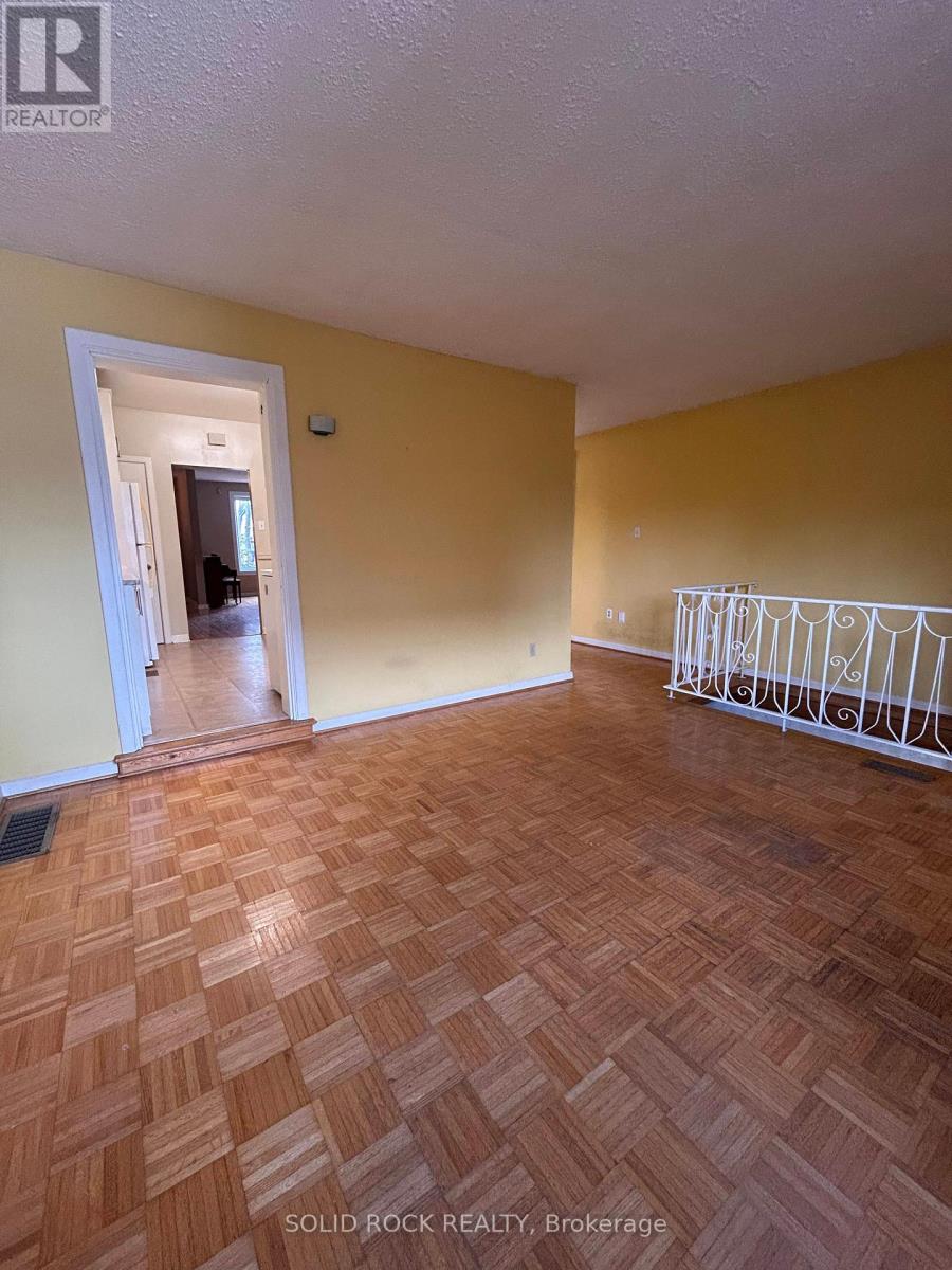 11 Melrose Avenue, Ottawa, Ontario  K1Y 1T8 - Photo 12 - X12561014