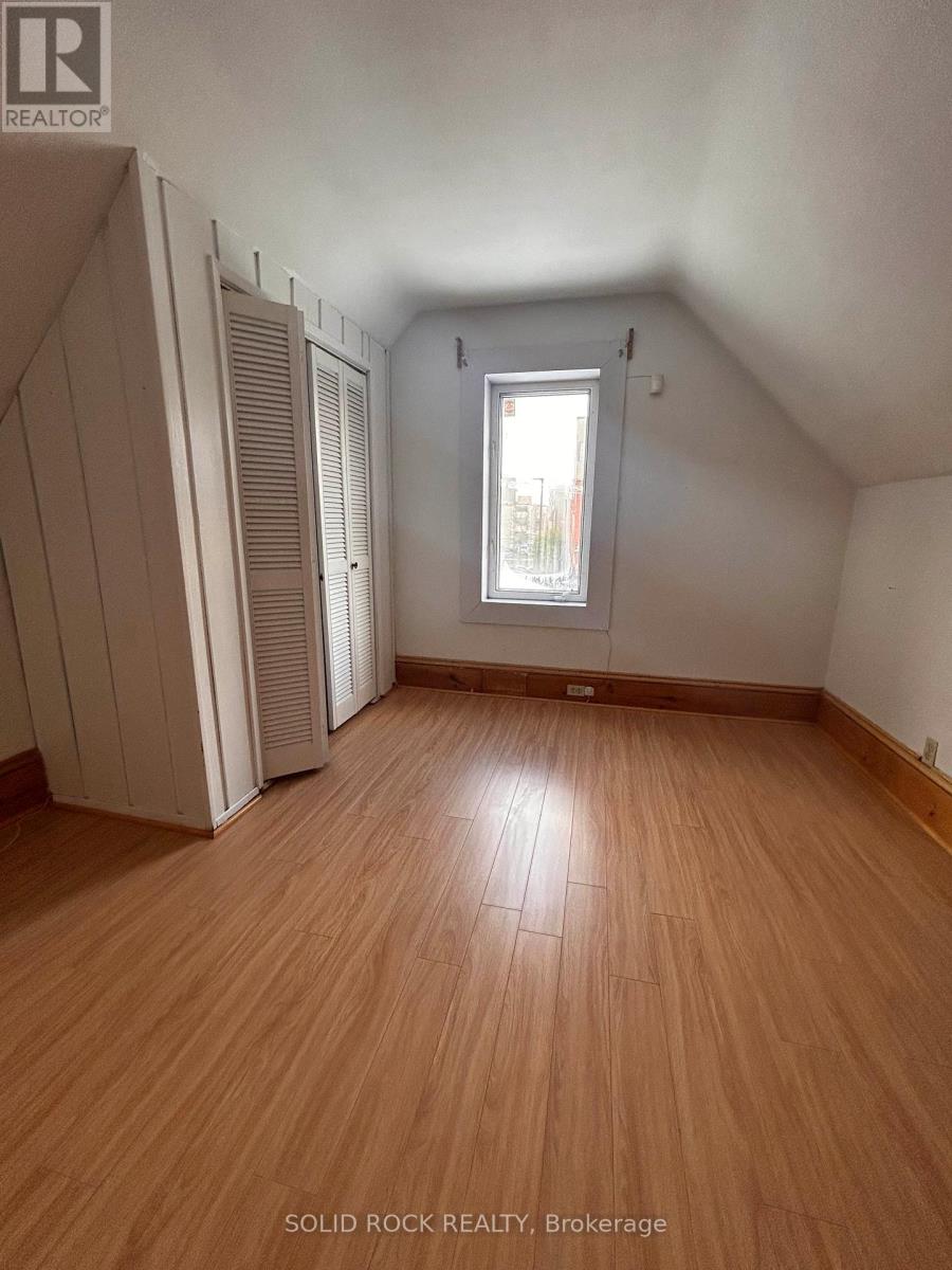 11 Melrose Avenue, Ottawa, Ontario  K1Y 1T8 - Photo 13 - X12561014