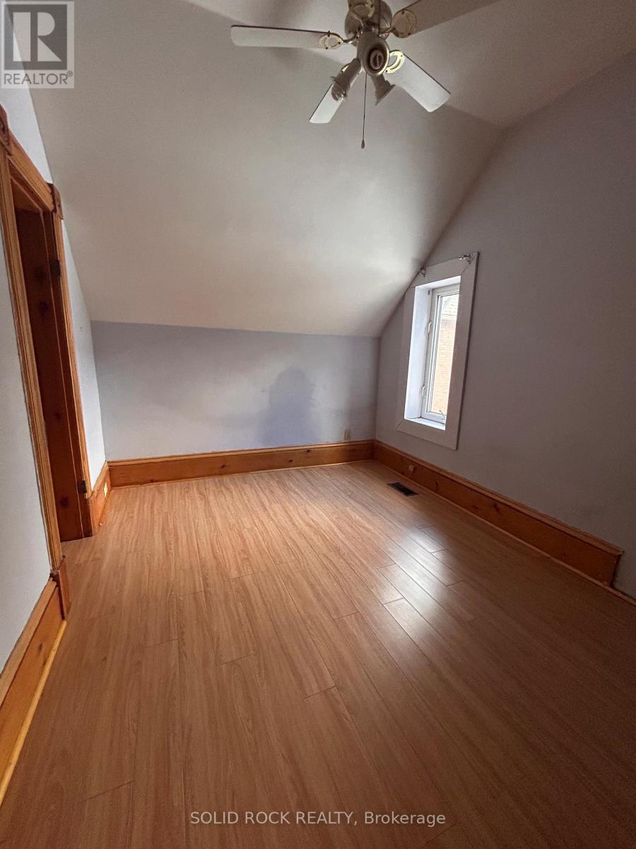 11 Melrose Avenue, Ottawa, Ontario  K1Y 1T8 - Photo 15 - X12561014