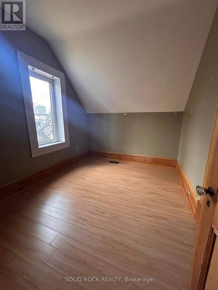 11 Melrose Avenue, Ottawa, Ontario  K1Y 1T8 - Photo 17 - X12561014