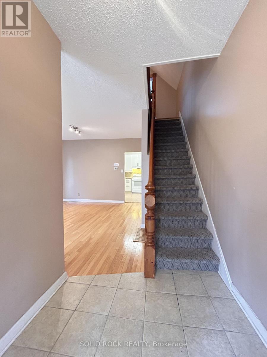 11 Melrose Avenue, Ottawa, Ontario  K1Y 1T8 - Photo 19 - X12561014