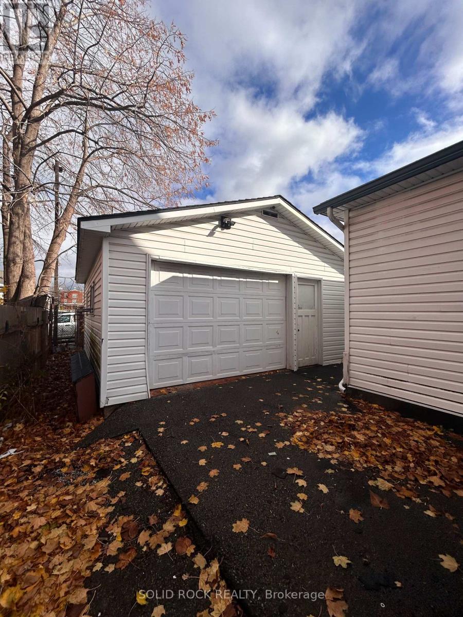 11 Melrose Avenue, Ottawa, Ontario  K1Y 1T8 - Photo 23 - X12561014