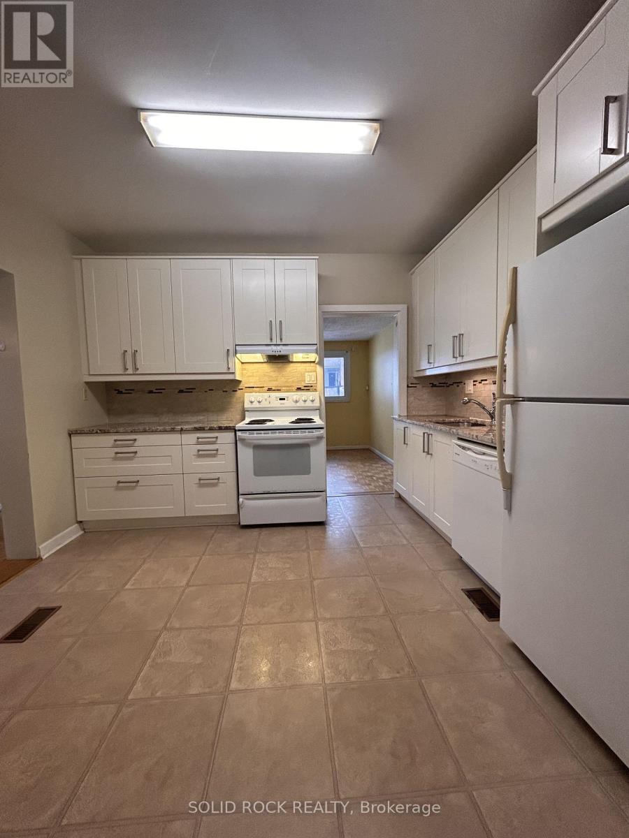 11 Melrose Avenue, Ottawa, Ontario  K1Y 1T8 - Photo 6 - X12561014