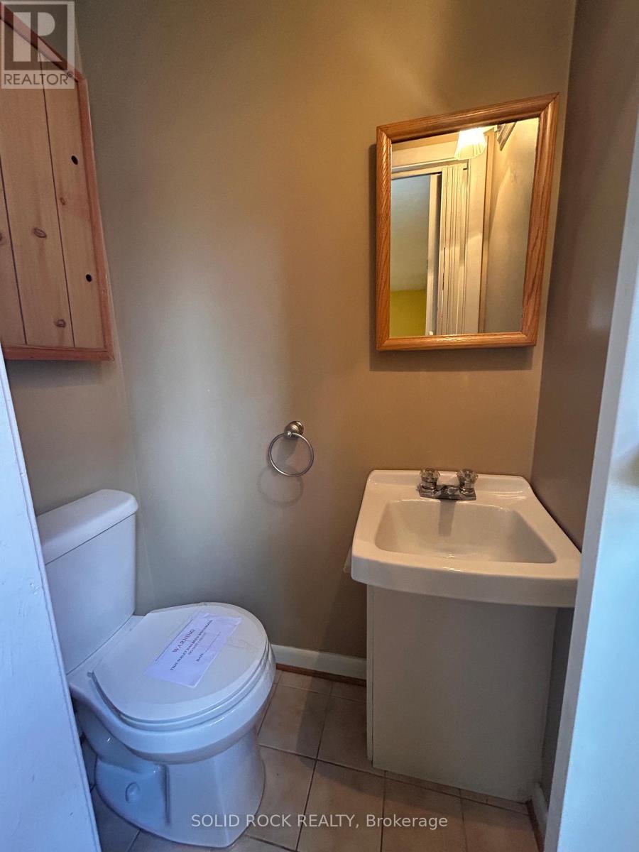 11 Melrose Avenue, Ottawa, Ontario  K1Y 1T8 - Photo 9 - X12561014